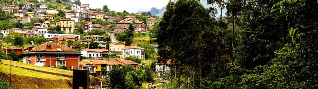 Hotel El Mirador Del Nalon San Roman  外观 照片